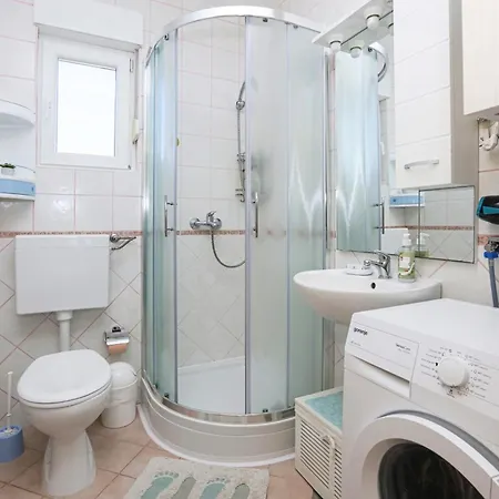 Apartament By The Sea Pirovac, Sibenik - 15659 *